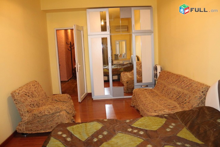 Deghatan near Republic Square lux apartment new building Дехатaн Դեղատոան