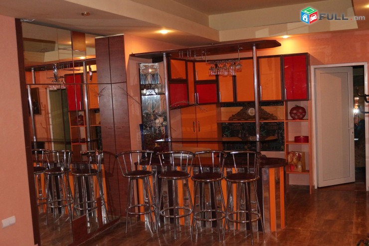 Deghatan near Republic Square lux apartment new building Дехатaн Դեղատոան